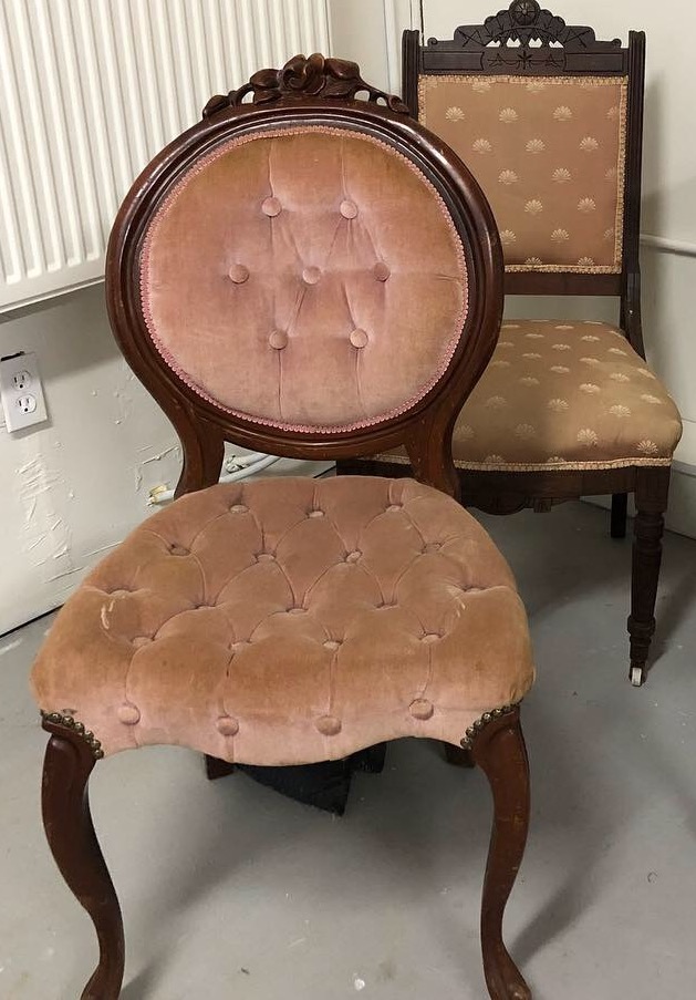 Picture Back Chair before Upholstery makeover