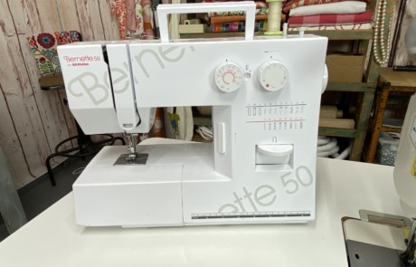 Sewing Machine Bernina